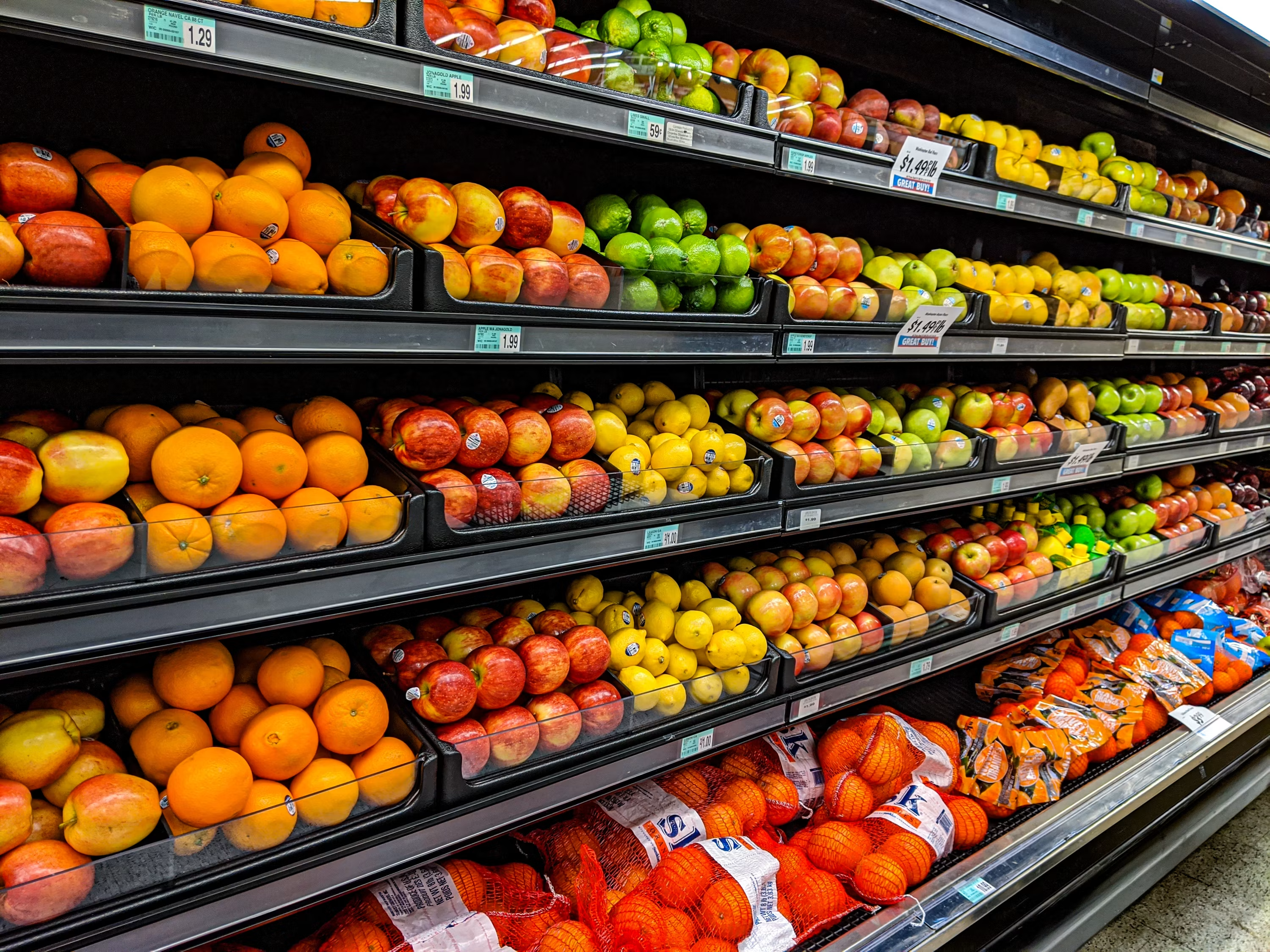 grocery-sim — structural microsimulation of a small grocery store